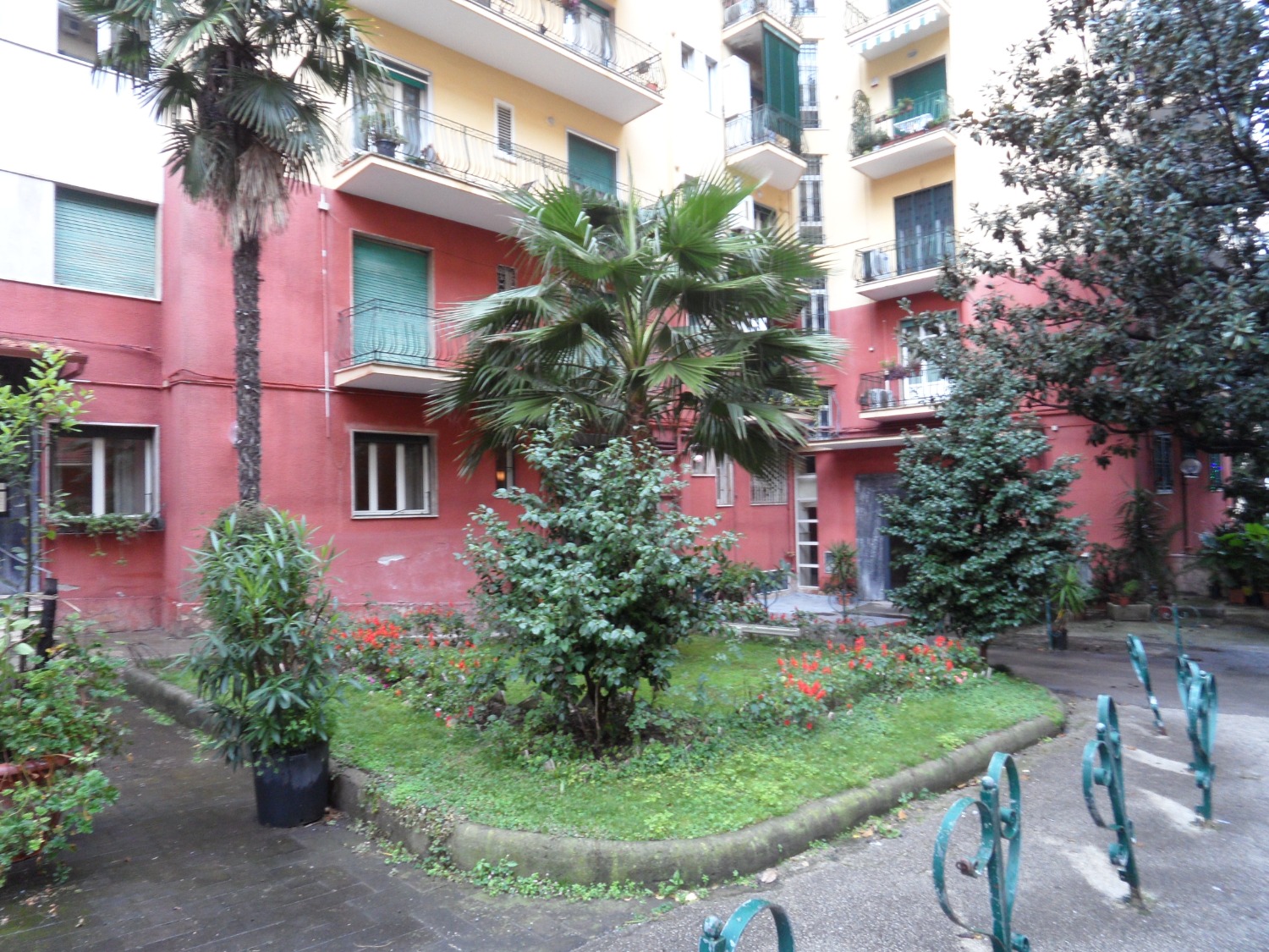 Vomero via Cilea ad. Appartamento 80 mq