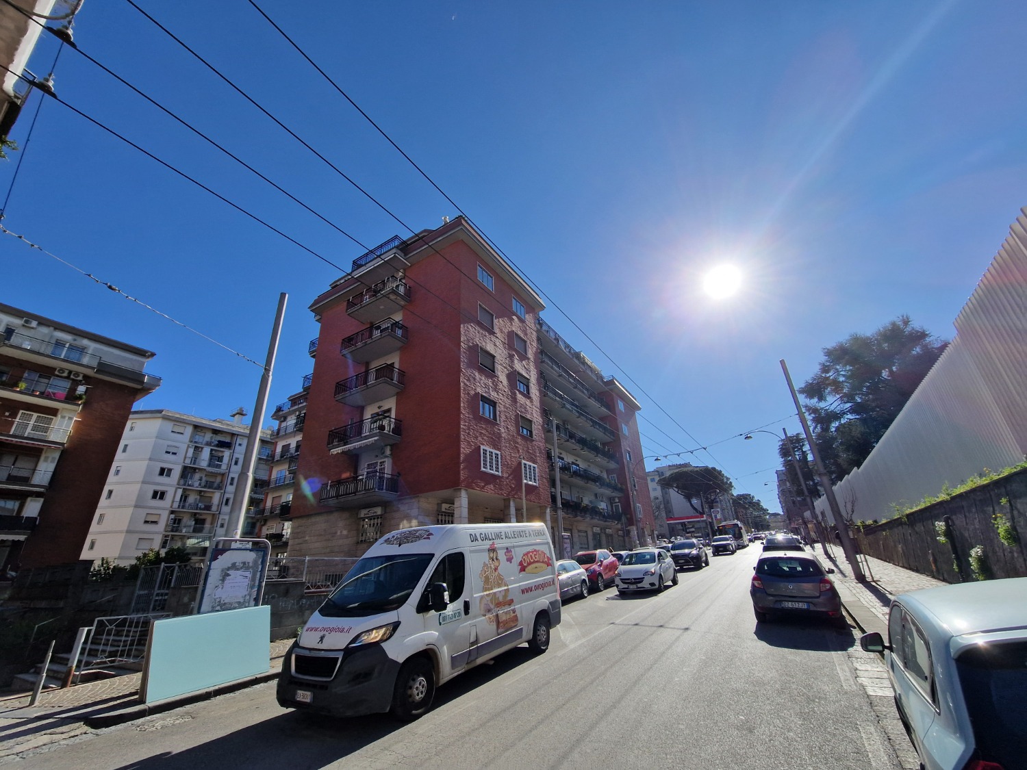 Colli Aminei 3 vani 100 mq in parco con posto auto