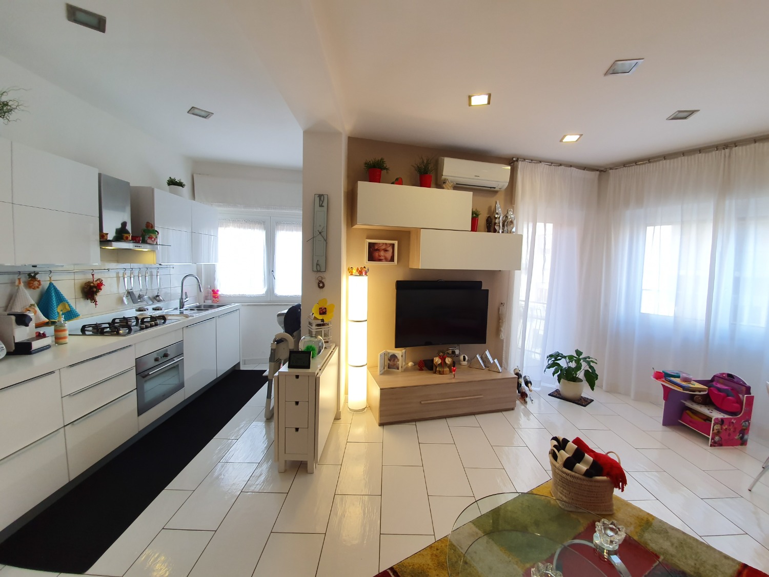 Appartamento in ottime condizioni interne piano alto