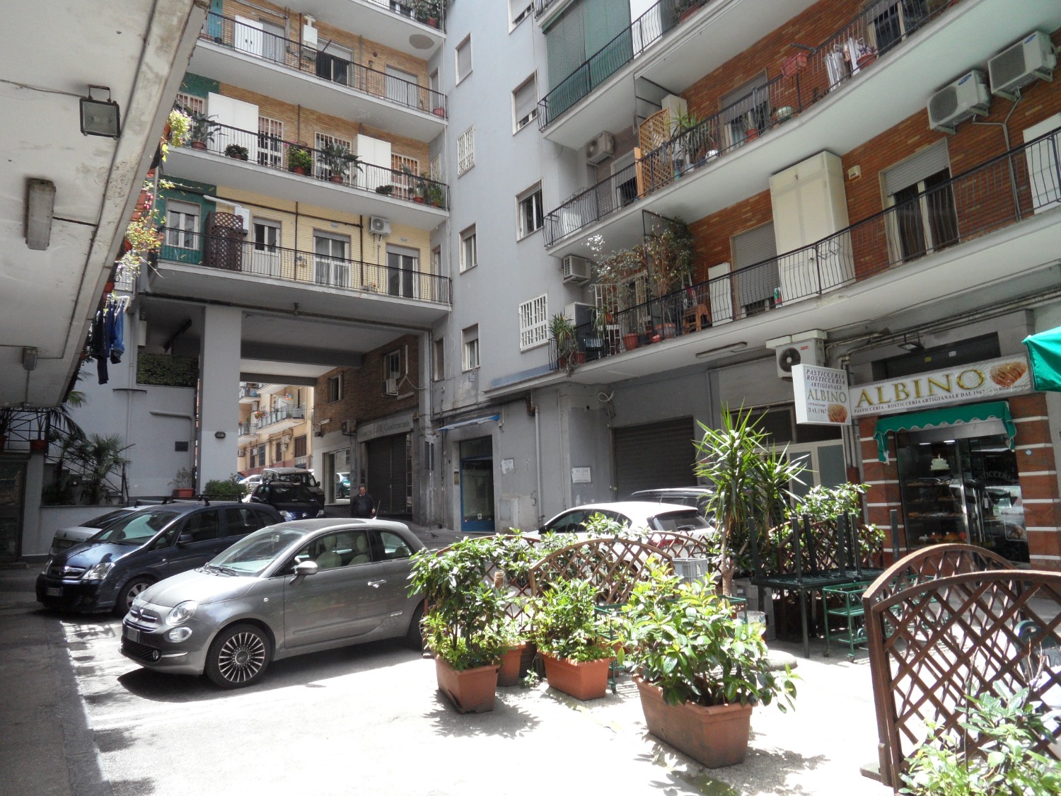 Vomero Cilea camera per sole studentesse