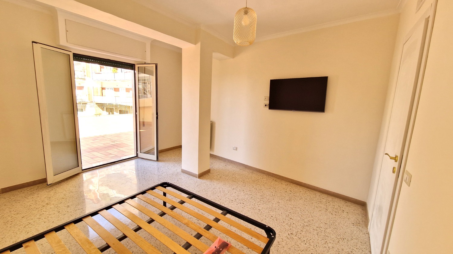 Vomero Posillipo Caravaggio parte alta, in parco 