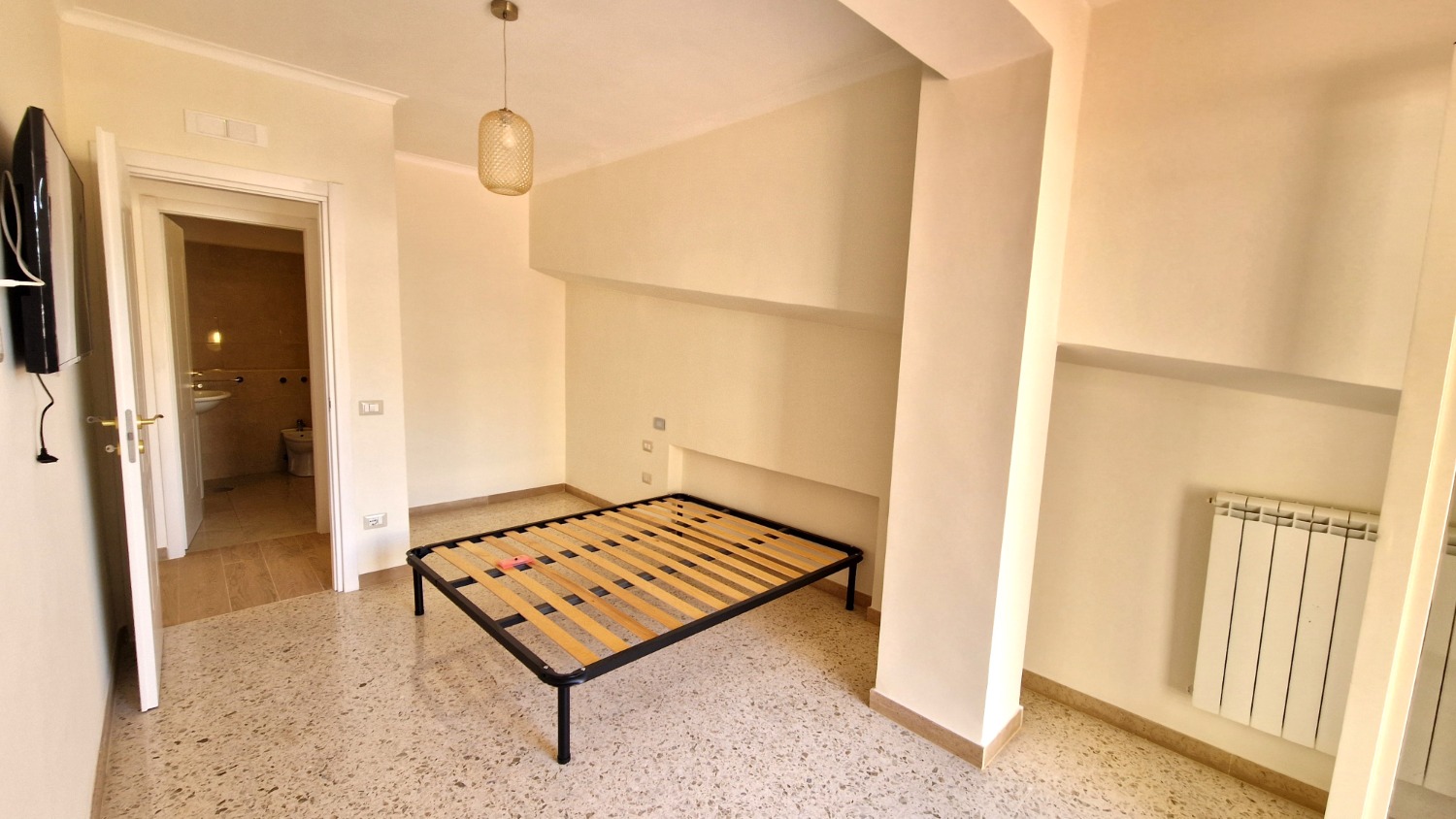 Vomero Posillipo Caravaggio parte alta, in parco 