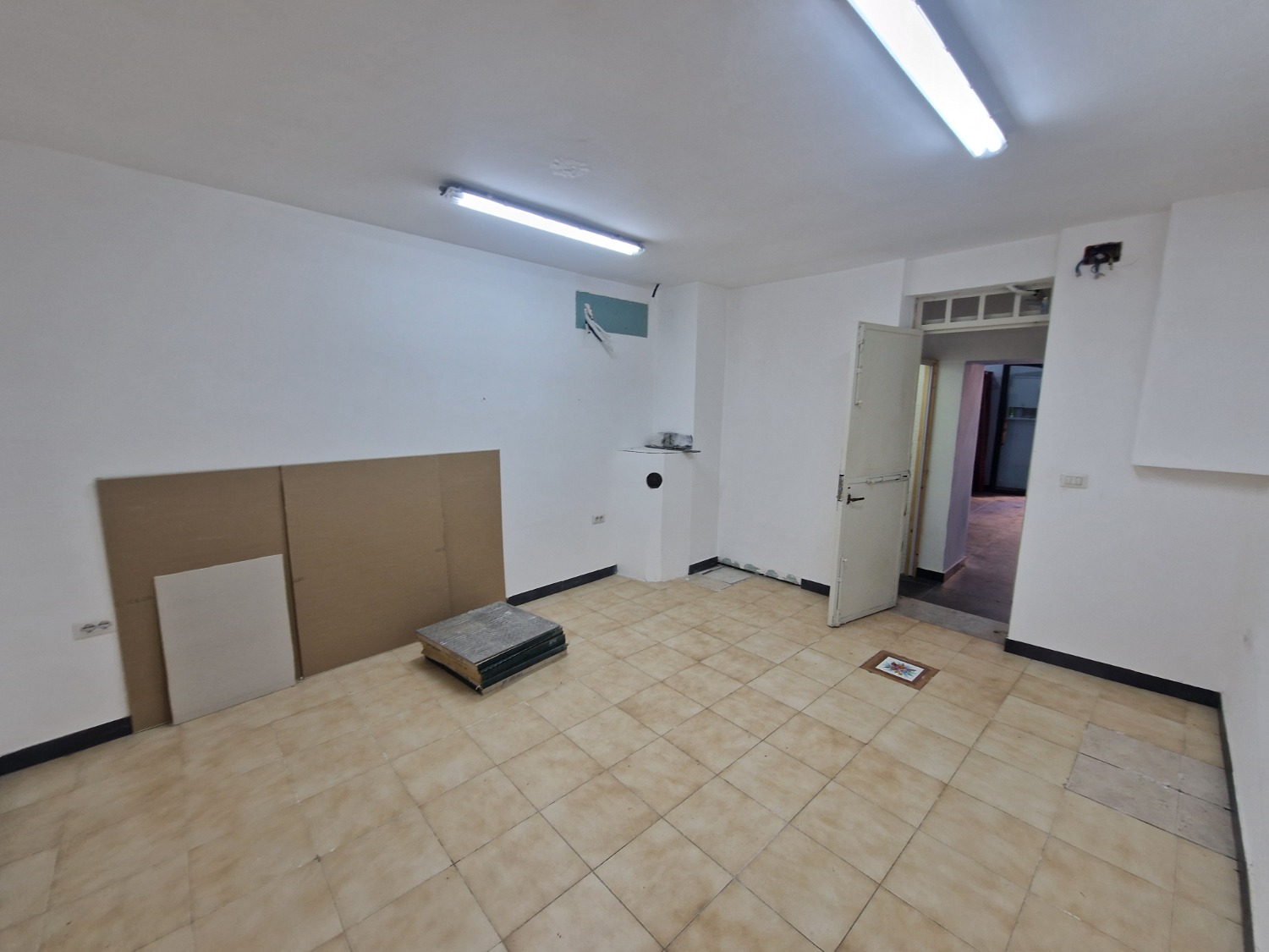 Vomero via Belvedere locale commerciale 50 mq