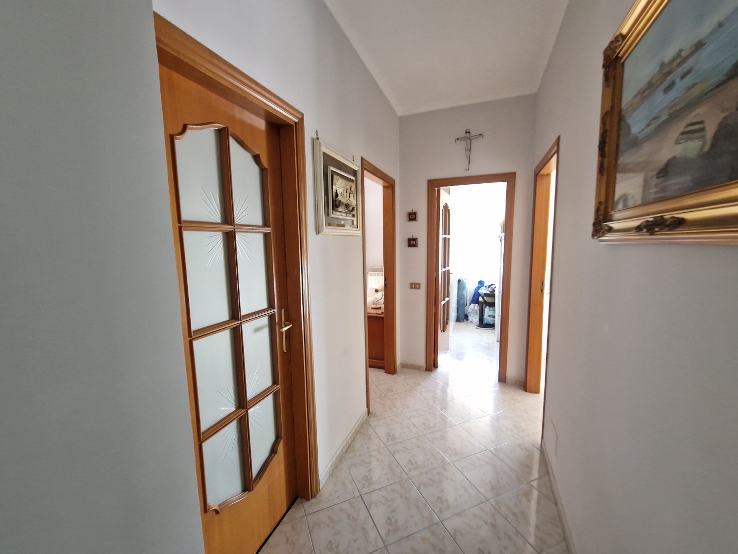 Fuorigrotta via Dioceleziano 3 vani piano alto