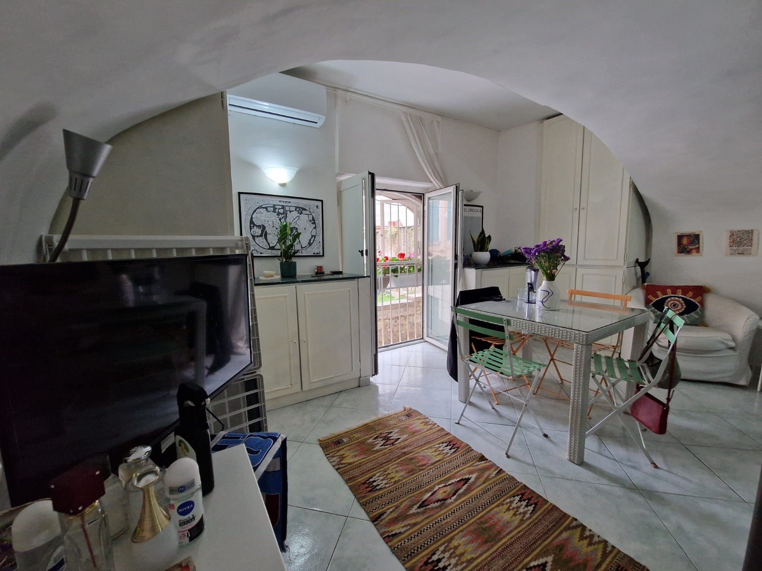 Vomero via Belvedere monolocale accessoriato vista mare