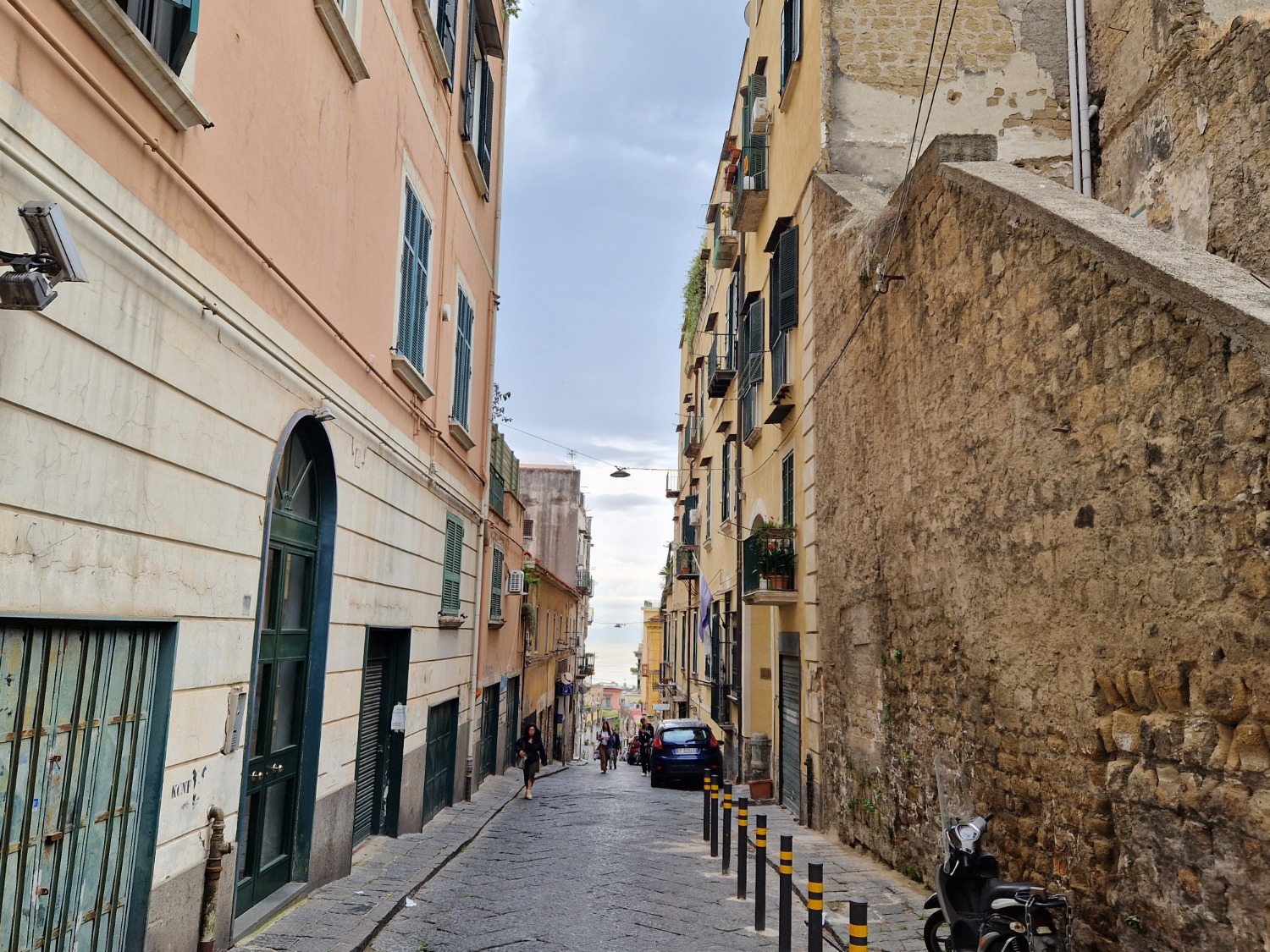 Vomero via Belvedere monolocale accessoriato vista mare