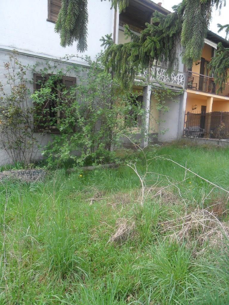 MAGENTA SEMICENTRO - CASA INDIPENDENTE € 210.000 - T908