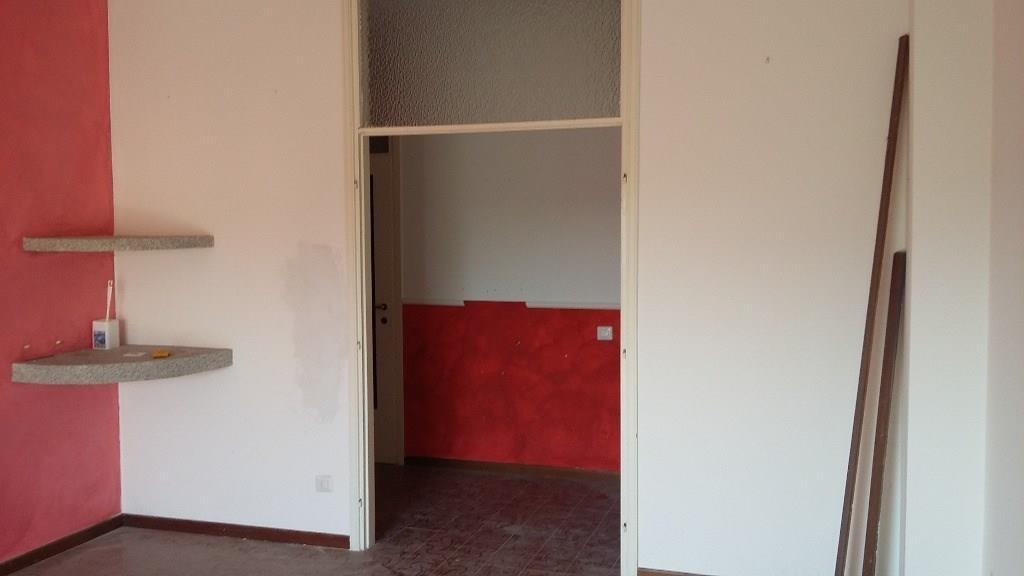 CASOREZZO -  Appartamento 3 locali € 420 A3160