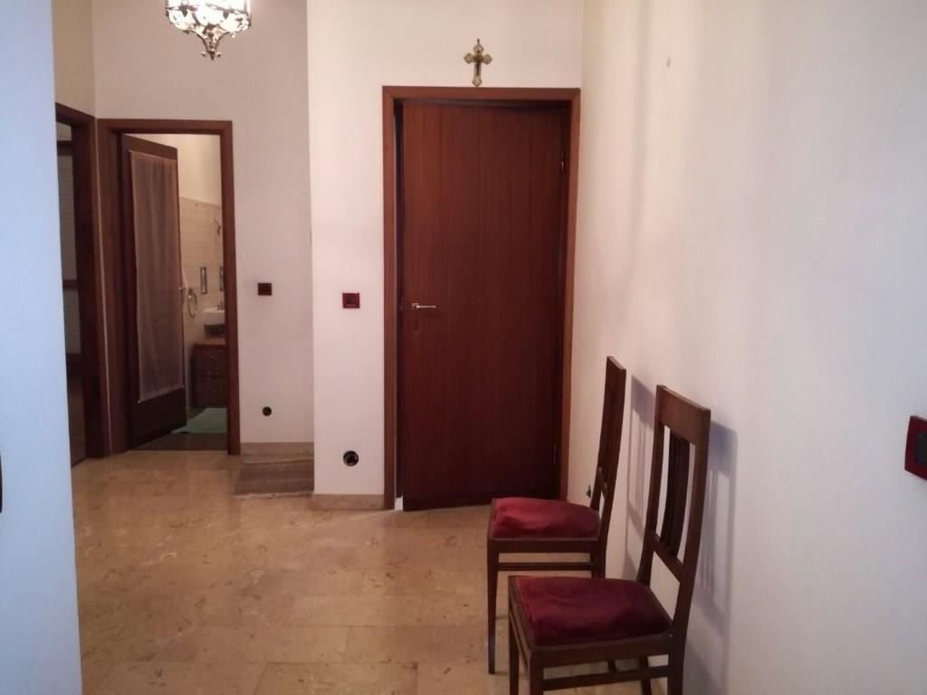 A427 MAGENTA - IN VILLA 3/4 locali parz arredato € 700