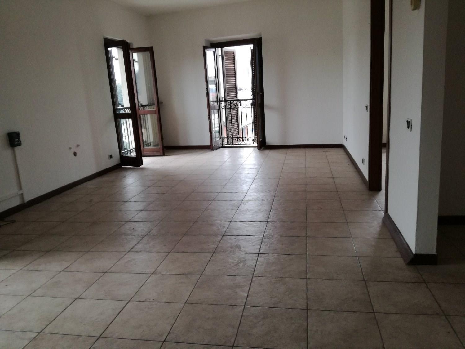 Rif. UA302 Magenta Ad.ze Stazione - Ufficio € 500