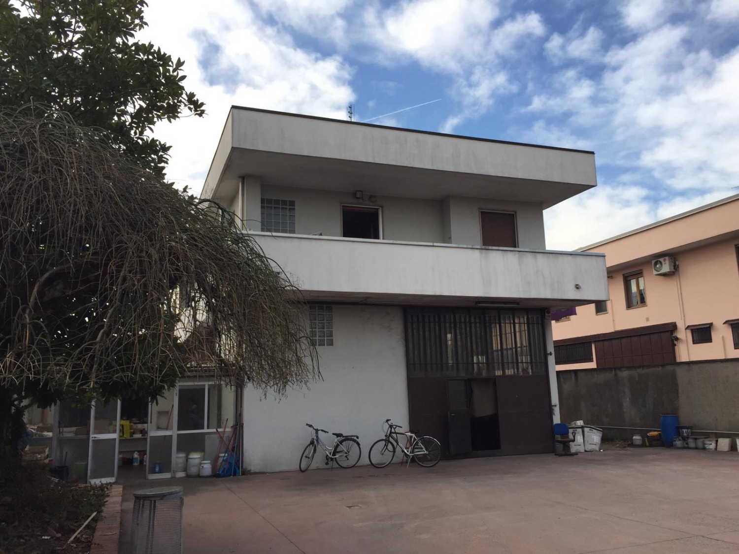 CT904 MAGENTA: Capannone + Abitazione € 397.000