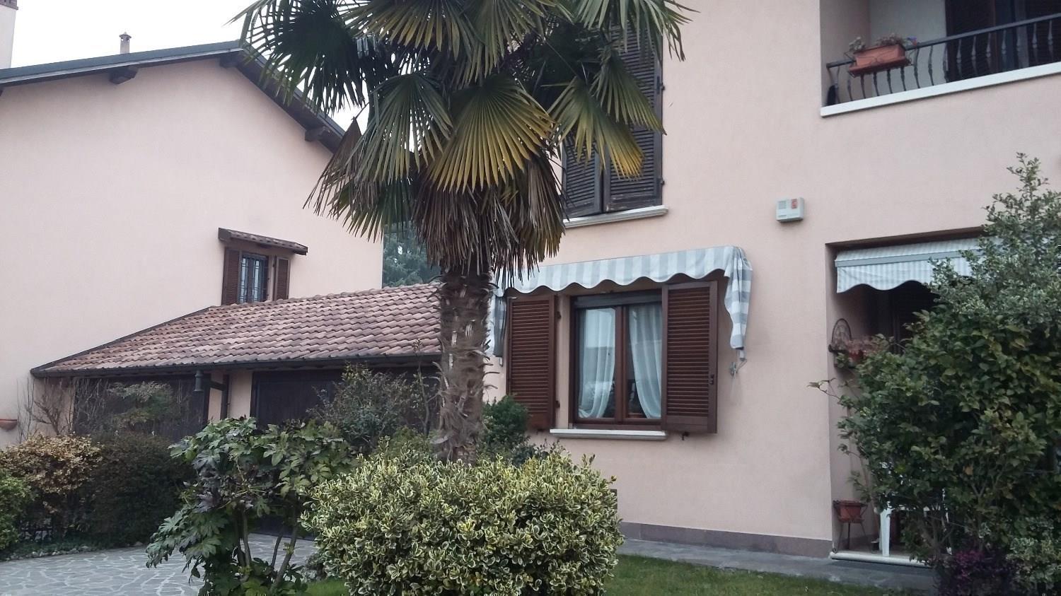 Rif. T526 Cuggiono VILLA BINATA recente € 286.000