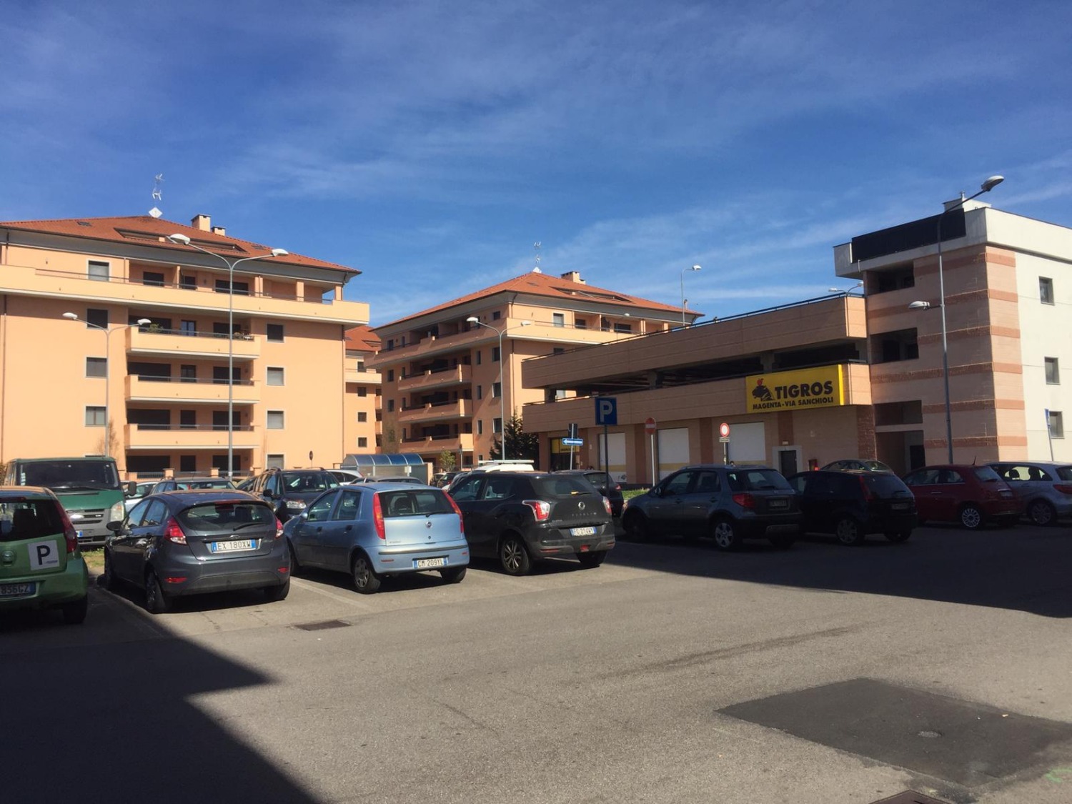 T3995 MAGENTA 3 LOCALI RISTRUTTURATO NUOVO € 119.000