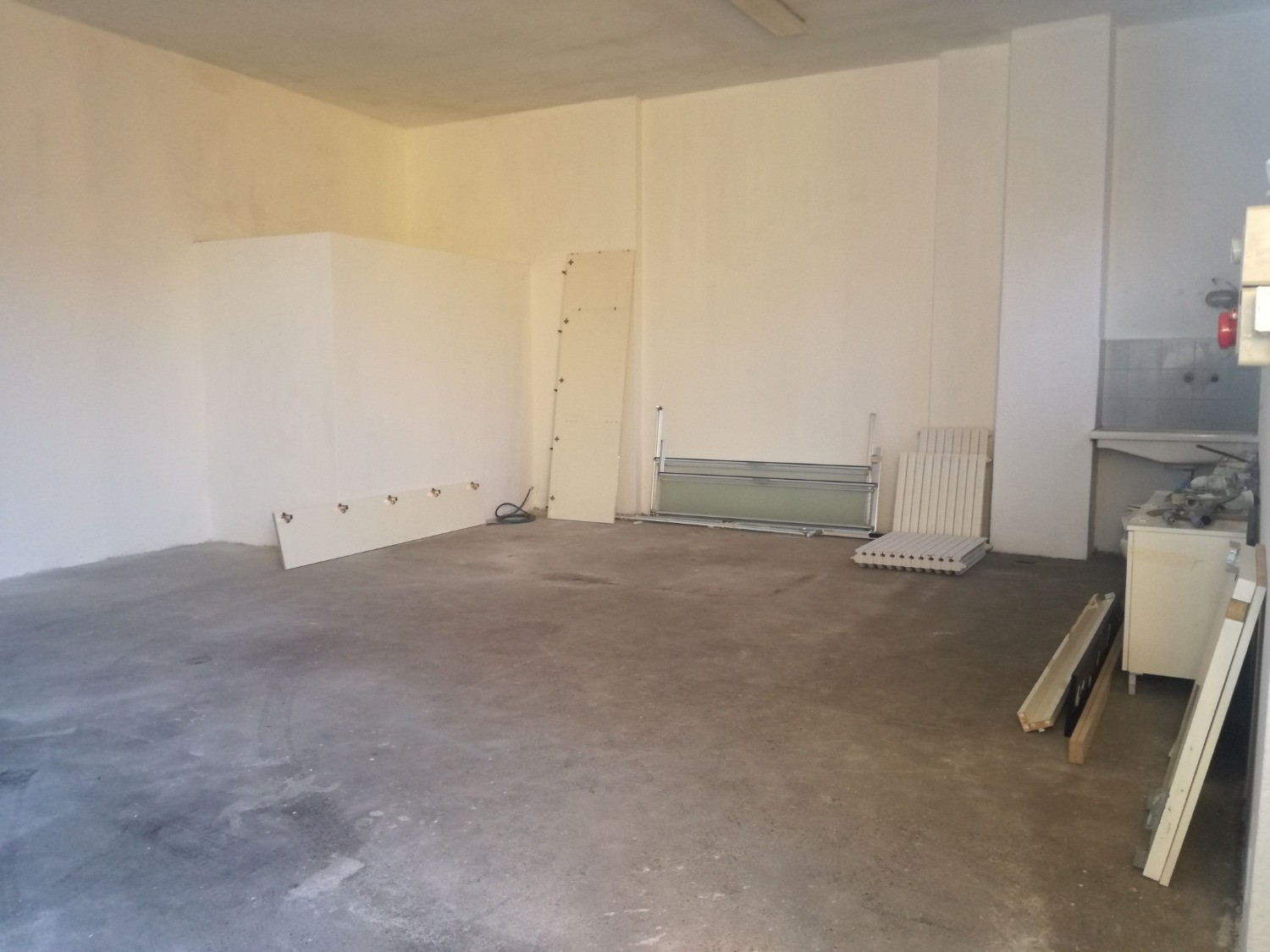 Rif. CA302 MAGENTA Zona Pontevecchio: CAPANNONE € 400