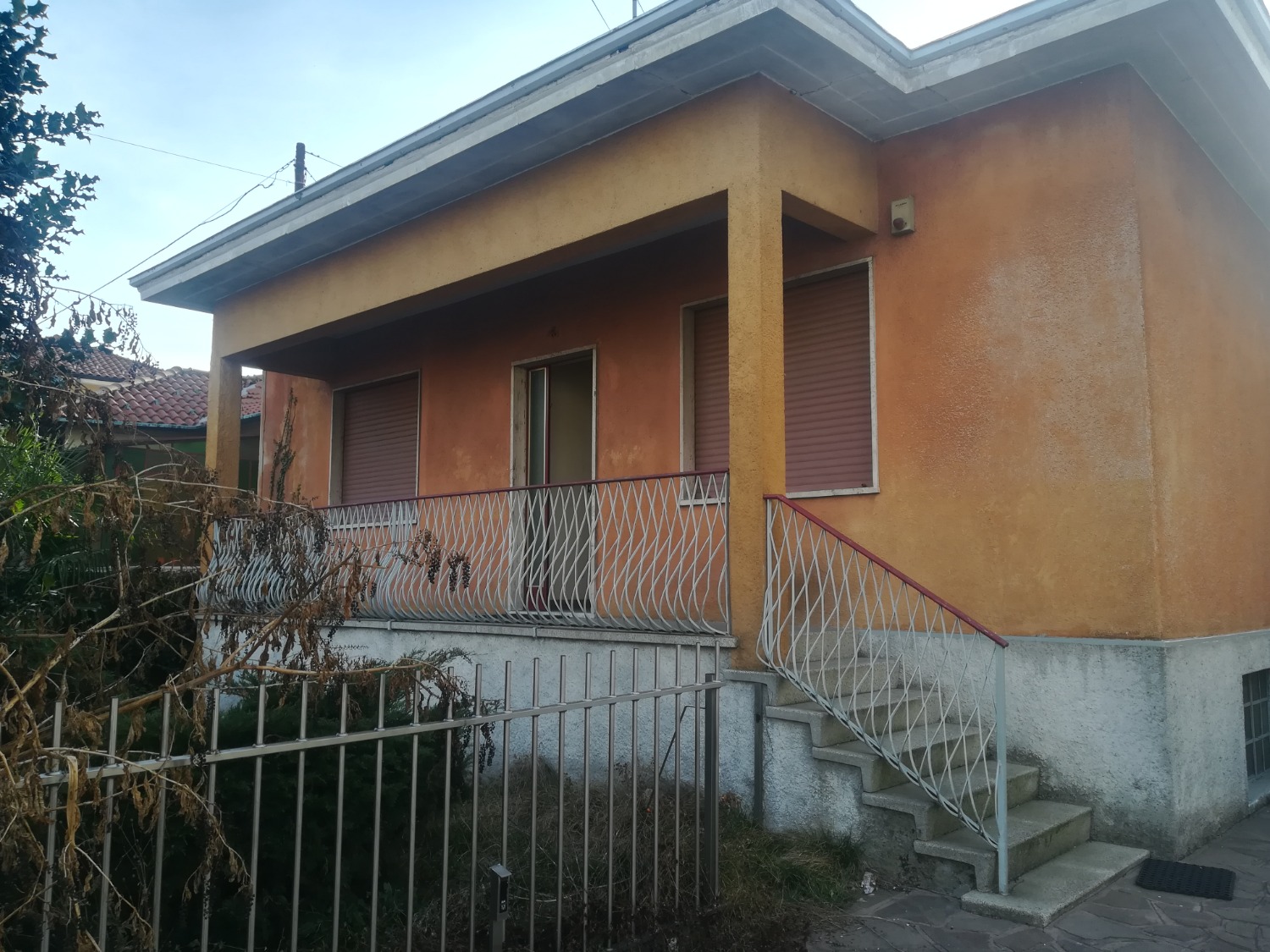 T409 MAGENTA: VILLA SINGOLA SU UNICO PIANO € 172.000