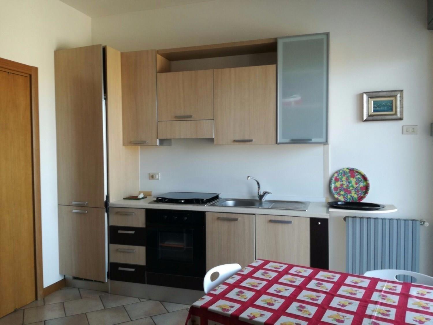 MAGENTA: MONOLOCALE ARREDATO AD.ZE STAZIONE € 500