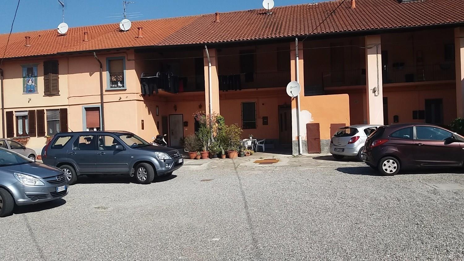 Rif. T3242 CORBETTA - CASA DI CORTE € 90.000