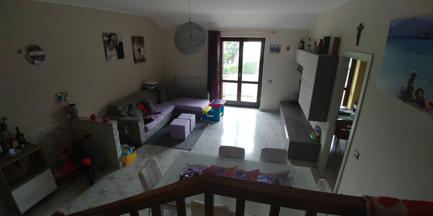 T3999 BERNATE T.NO: 3 locali + box recente € 160.000