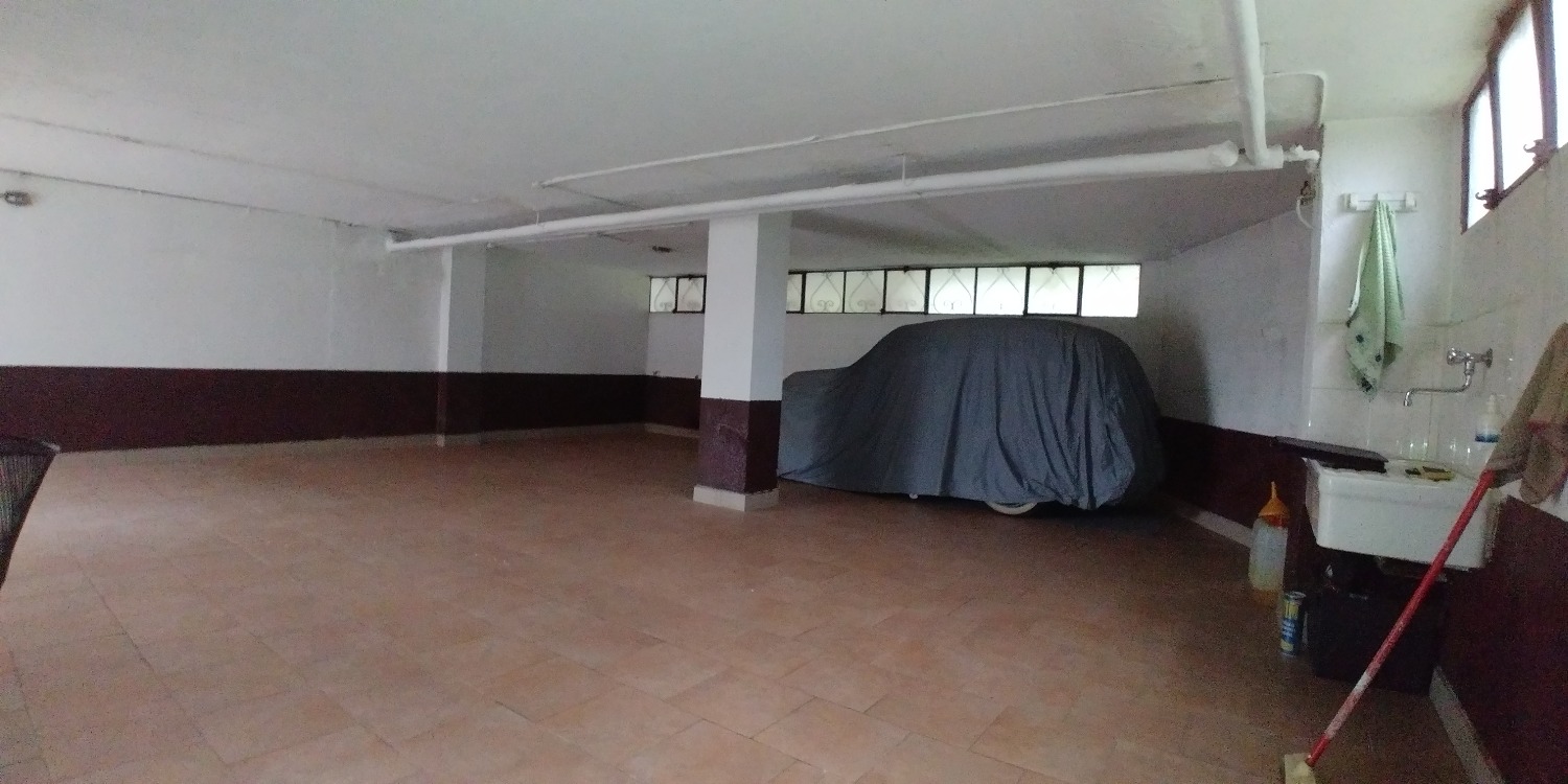 T016 Corbetta: Ampio Box a uso deposito € 45.000