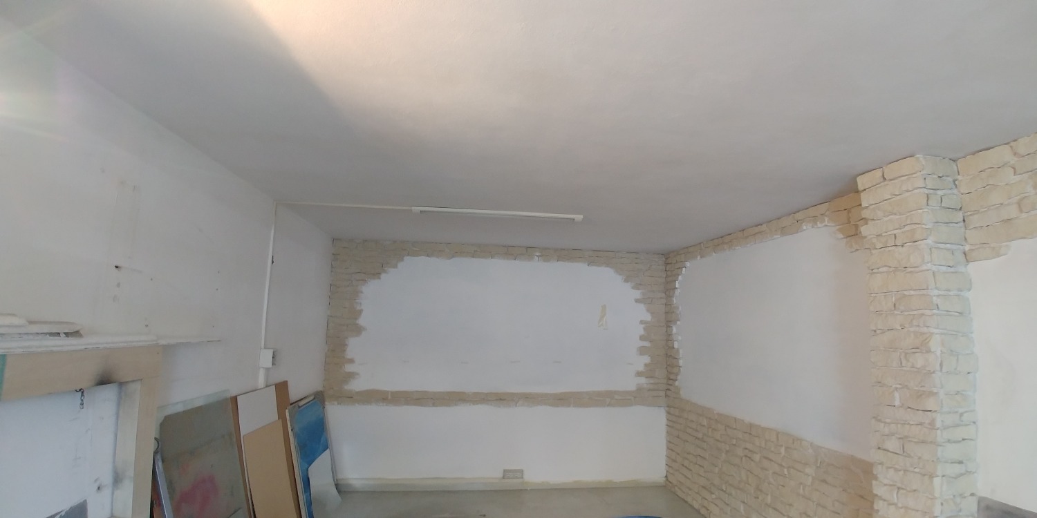 UT101 Sedriano: Laboratorio 85 mq a € 48.000