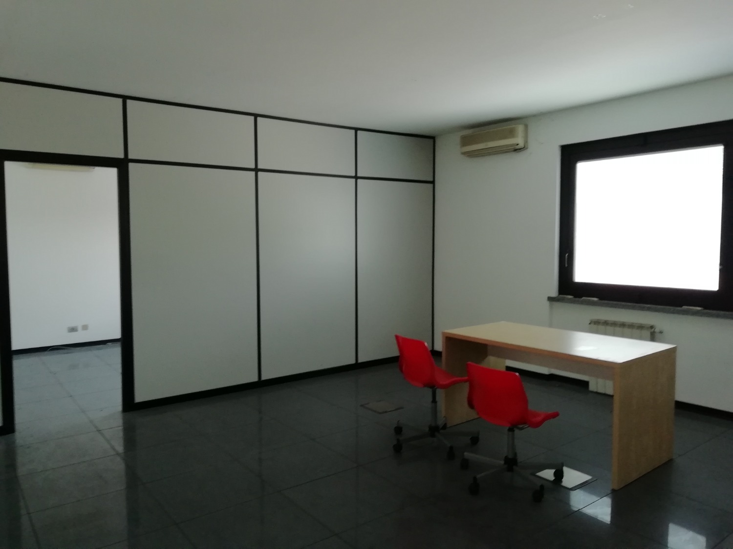 A127 ROBECCO S/N: MONOLOCALE in centro € 150