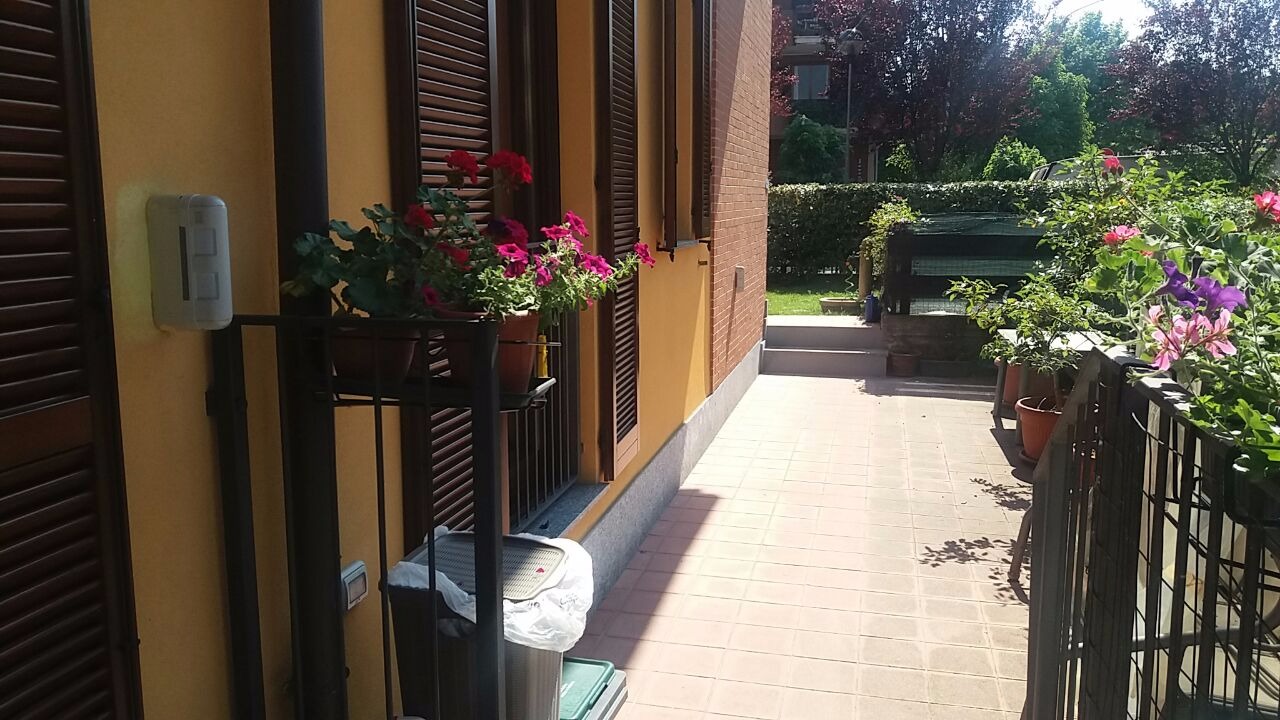 T481 ROBECCO S/N: 4 locali + giardino 160 mq € 248.000