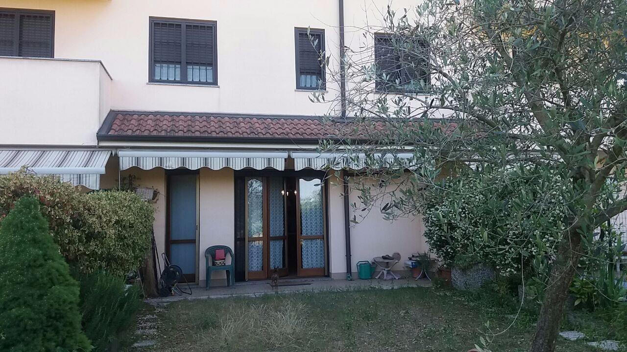 T2158 Magenta Nord: 2 locali con Giardino € 132.000