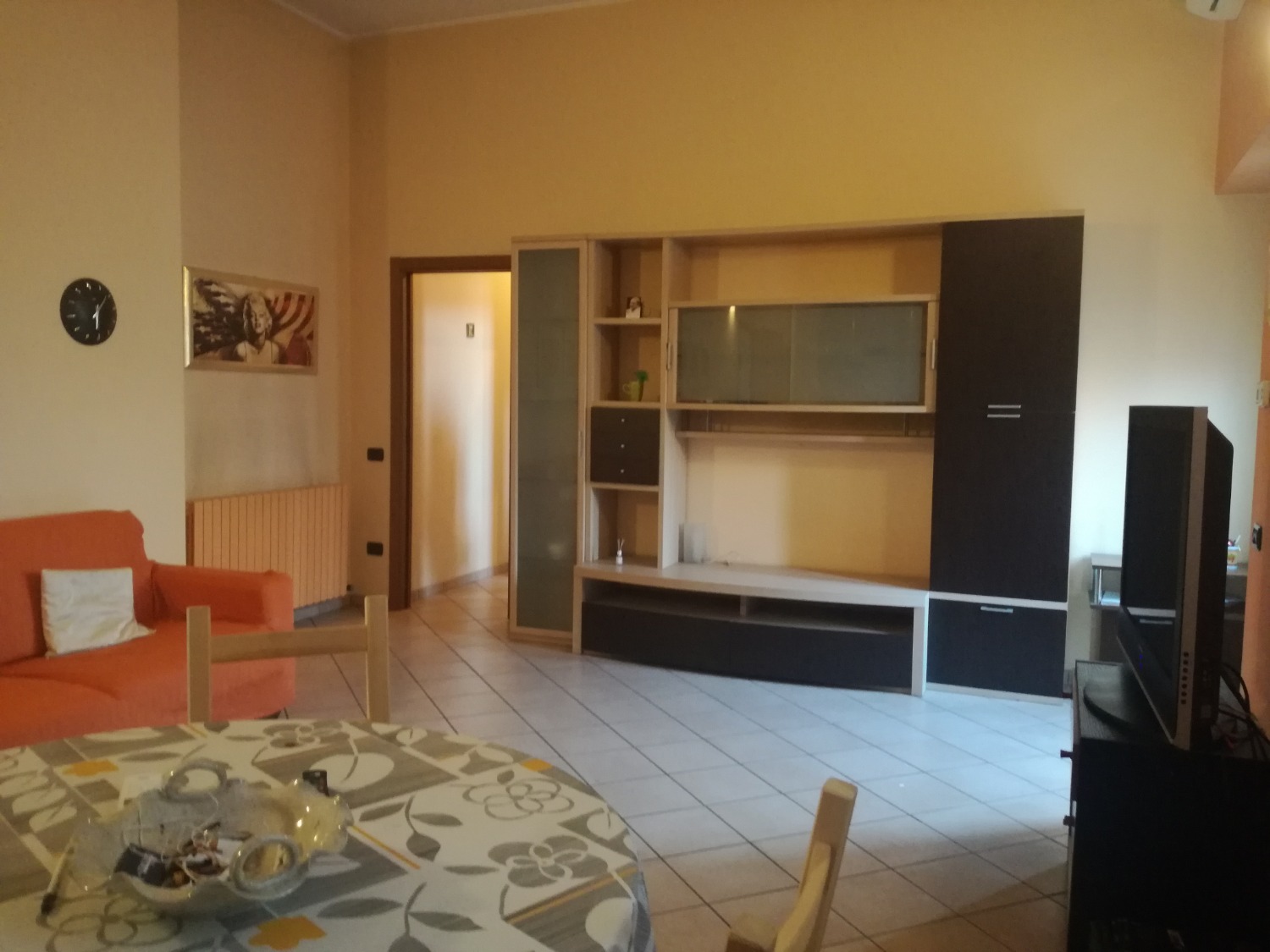 Corbetta: BILOCALE ARREDATO + CLIMA € 600 - A2151