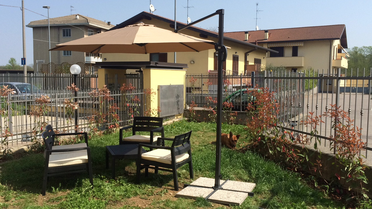 A2232 Castano Primo: BILOCALE con GIARDINO € 470