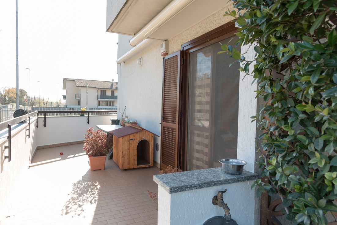 T2155 MESERO Bilocale + giardino + box € 108.000