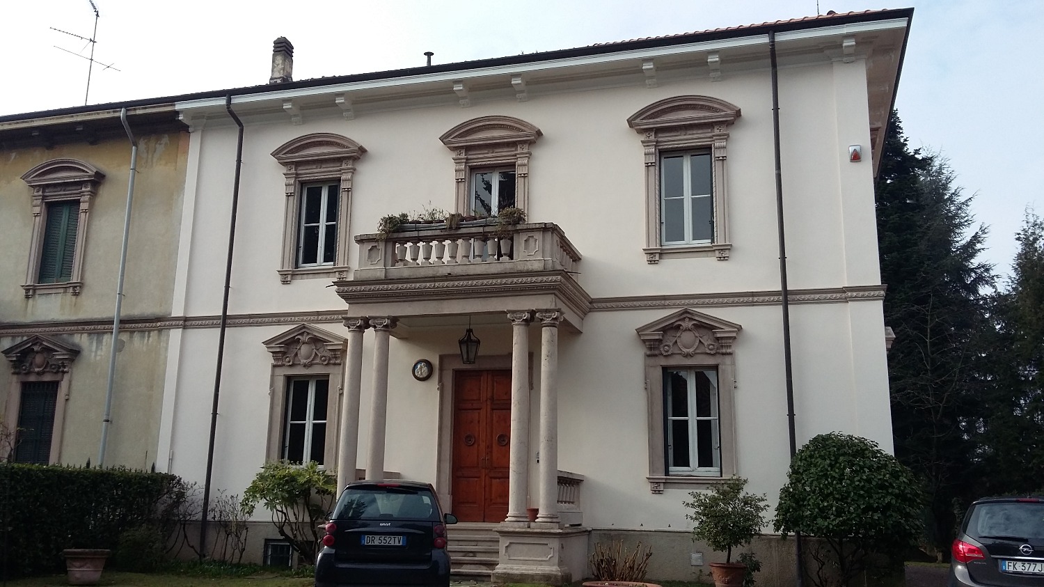 A3183 Marcallo: Porzione di VILLA D'EPOCA € 600