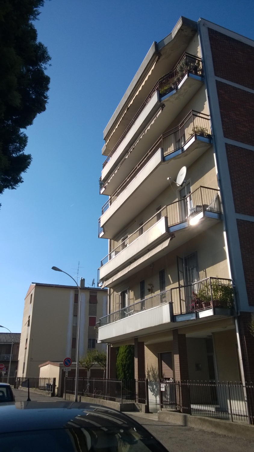 BOFFALORA: 3 Locali + box Ultimo Piano € 67.500