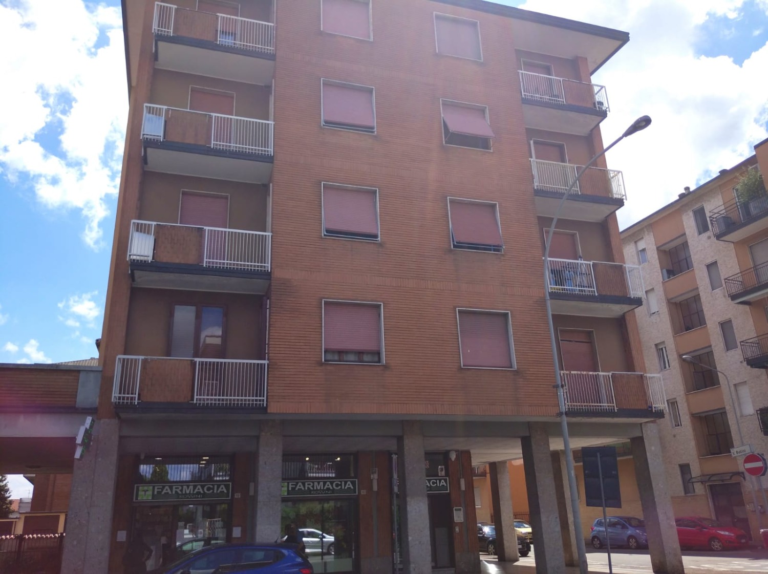 A3129 Ad.ze Ospedale: 3 locali arredato € 450 + 150