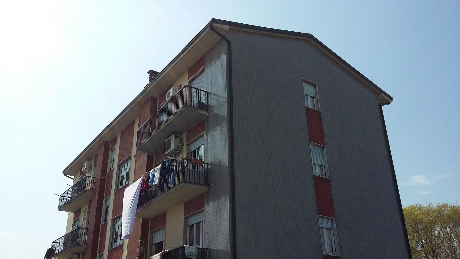 T114 Inveruno: Monolocale con cantina € 43.000