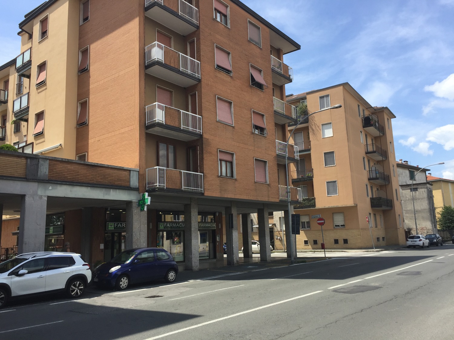 MAGENTA: Ospedale mq 122+terrazzo mq 50+2 box € 159.000