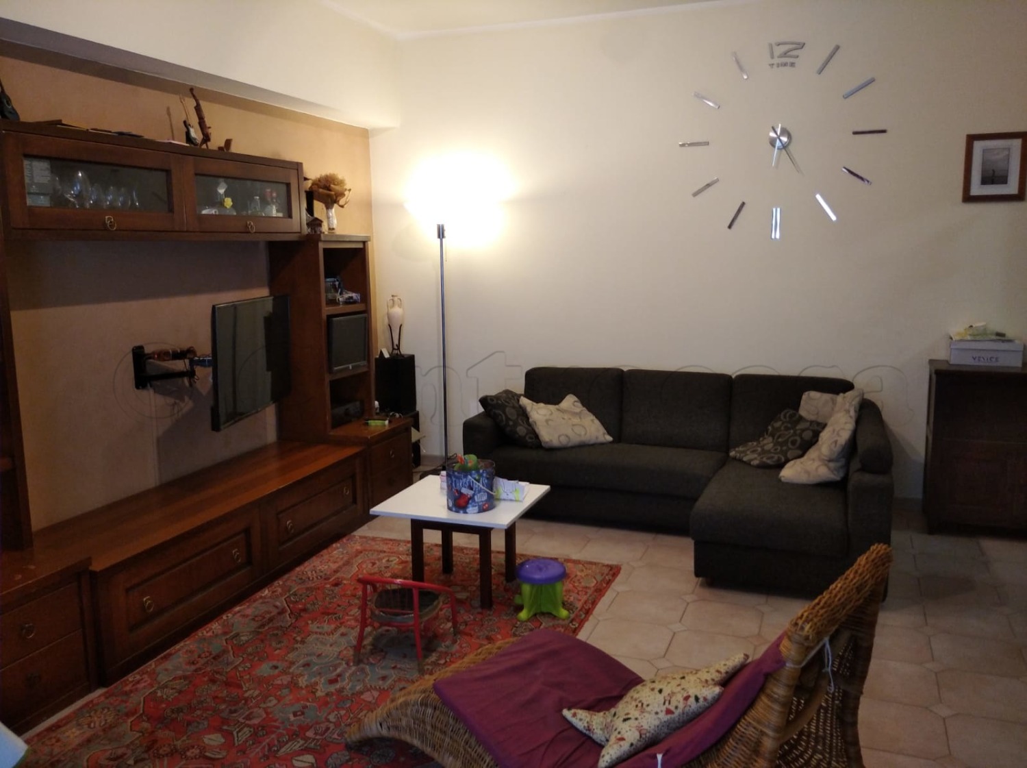 MESERO : 3 locali con box in centro paese € 135.000