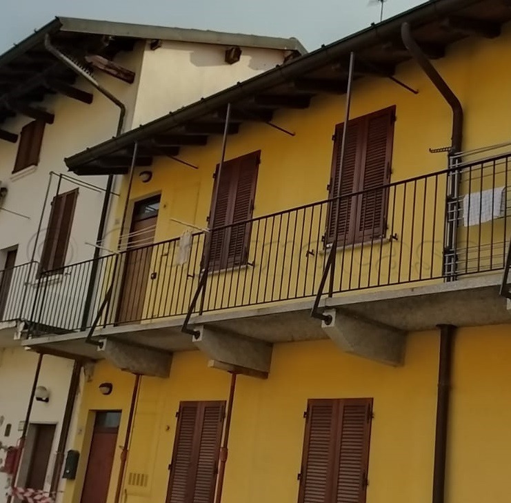 ROBECCO: in Corte Bilocale mansardato € 88.000