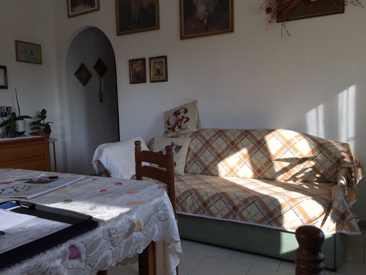 T2179 Magenta: 2 locali con cantina € 70.000