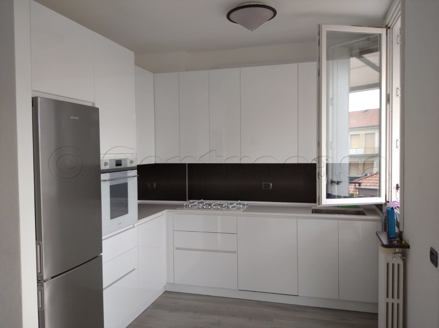 MARCALLO: BILOCALE ARREDATO IN CENTRO PAESE € 500