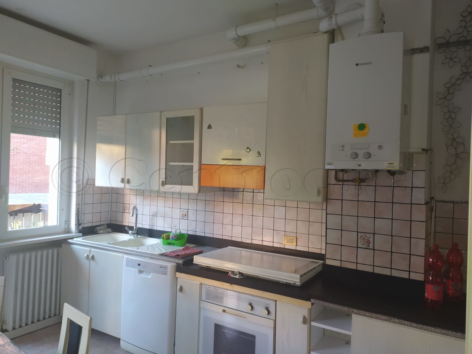 MAGENTA: TRILOCALE ARREDATO con CLIMA € 450 + BOX € 50