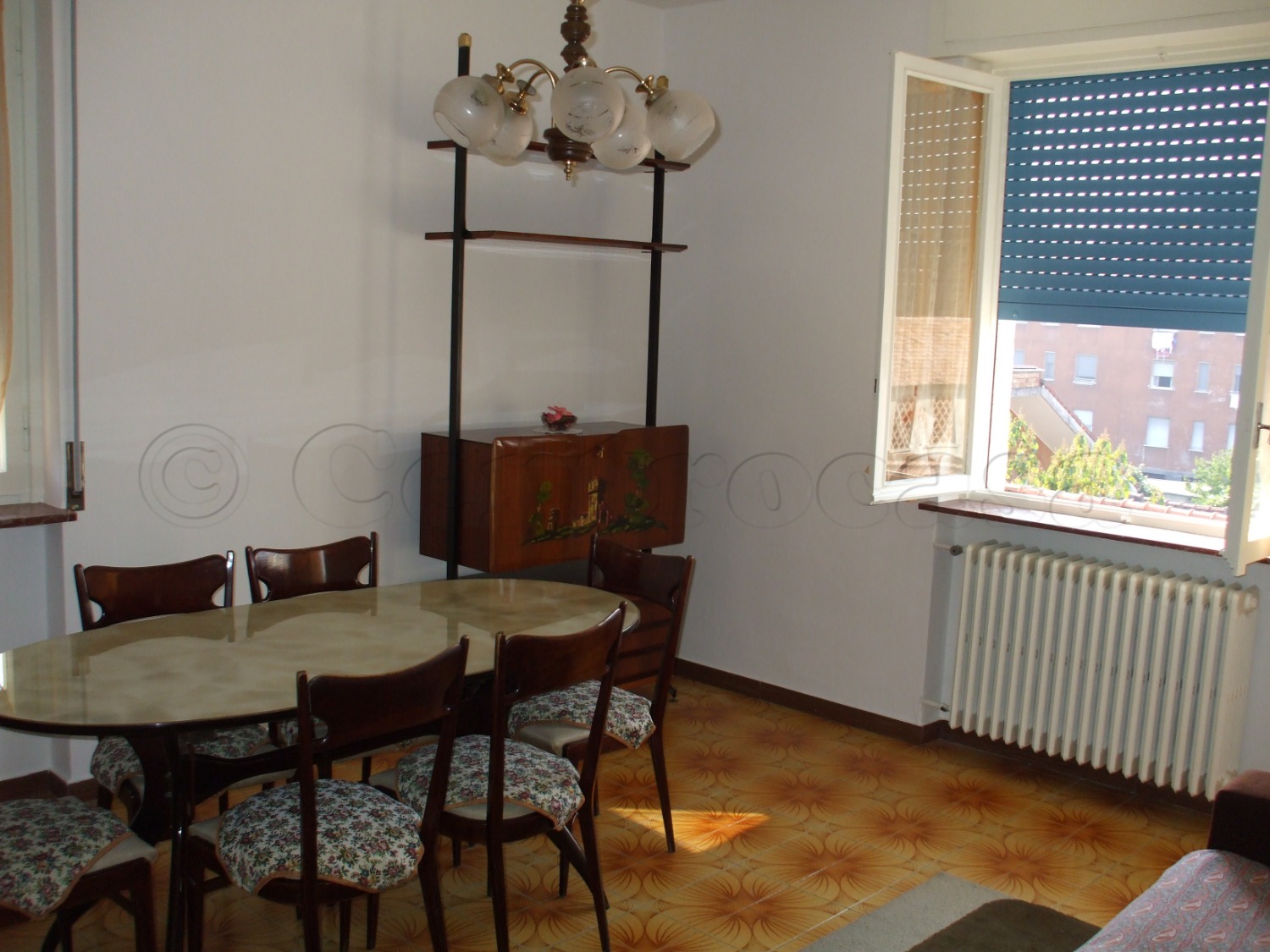 MAGENTA: 3 LOCALI ARREDATO CON BOX € 400