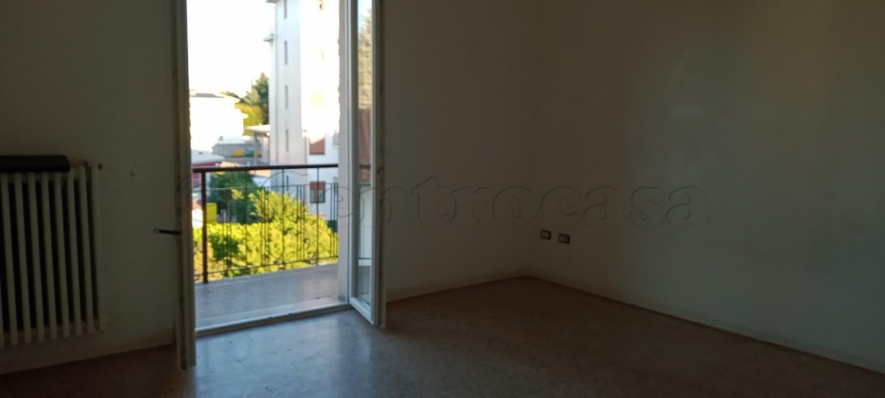 MAGENTA: 2 LOCALI A POCHI PASSI DAL CENTRO € 470