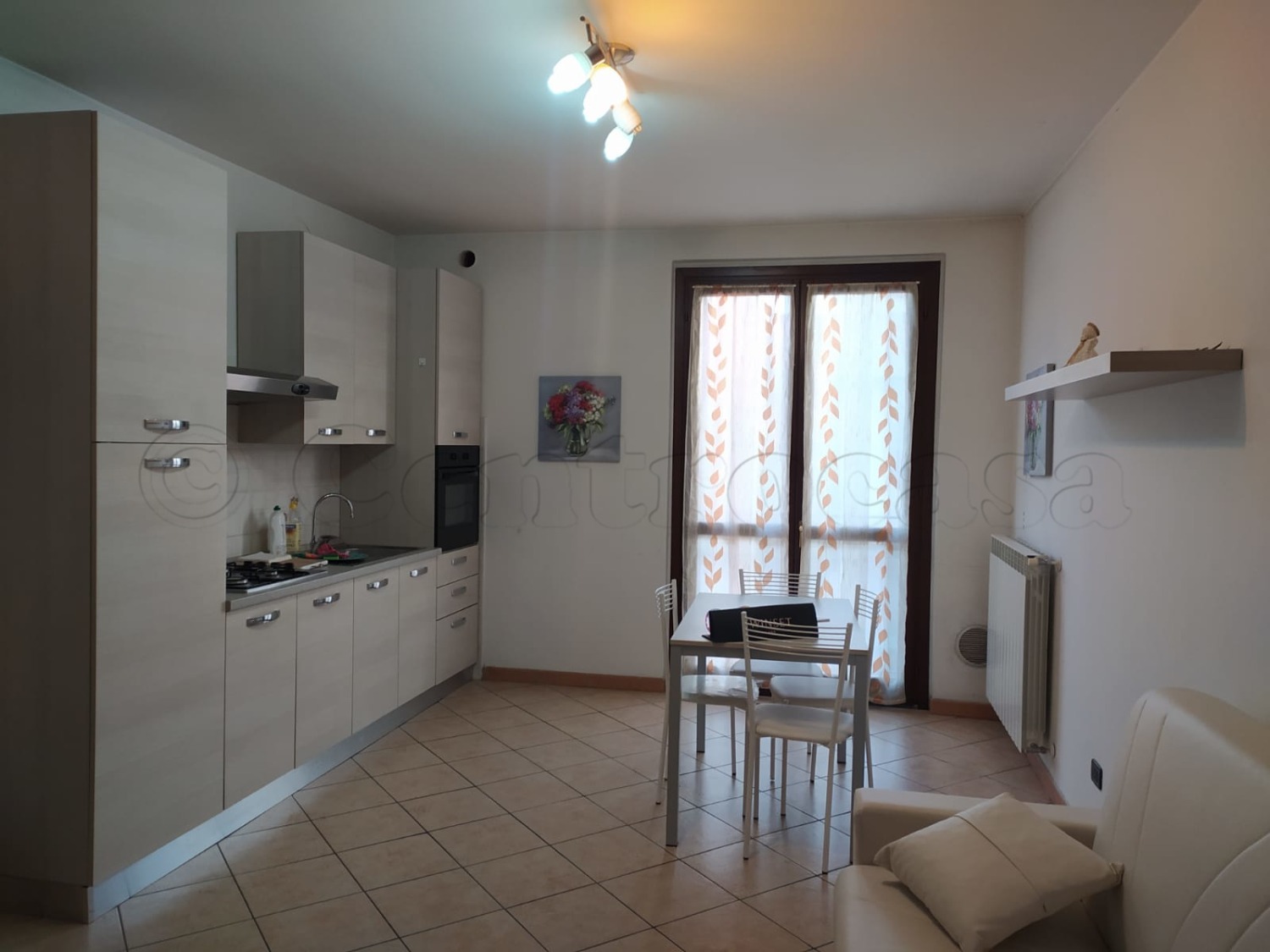 CORBETTA: TRILOCALE ARREDATO SU DUE LIVELLI € 600