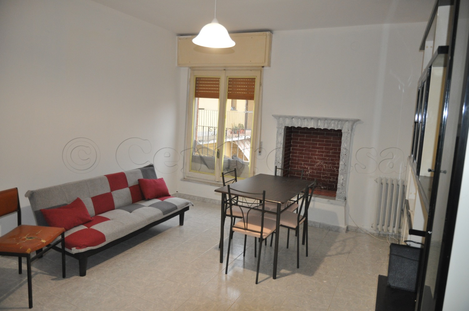 SEDRIANO: 2 LOCALI ARREDATO + BOX € 500