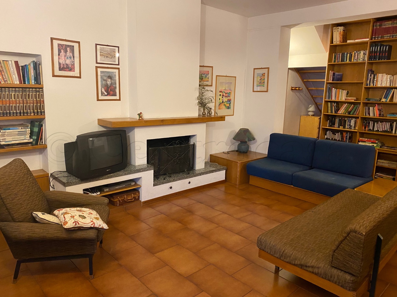 MAGENTA: IN CORTE IN CENTRO 3 LOCALI ARREDATO +BOX €650