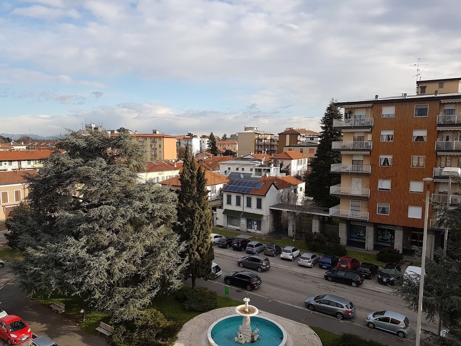 MAGENTA CENTRO: 2 LOCALI AD.ZE STAZIONE € 65.000