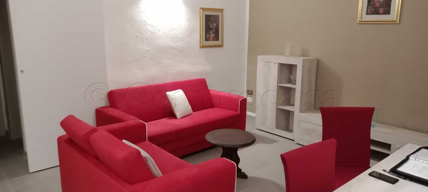 MAGENTA: IN VILLA 3 LOCALI IN VILLA ARREDATO € 750