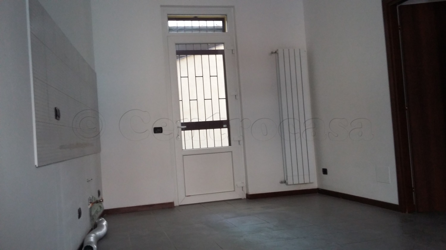 MAGENTA: IN CORTE BILOCALE AD.ZE STAZIONE € 42.000