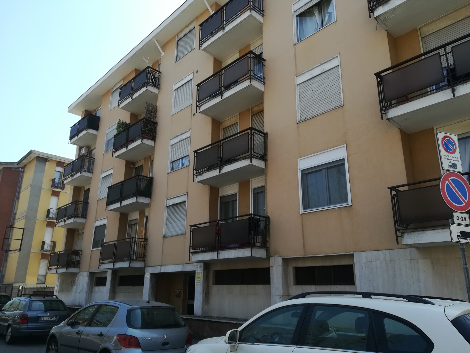 NOVARA: MONOLOCALE V.le G.Cesare 39 € 45.000