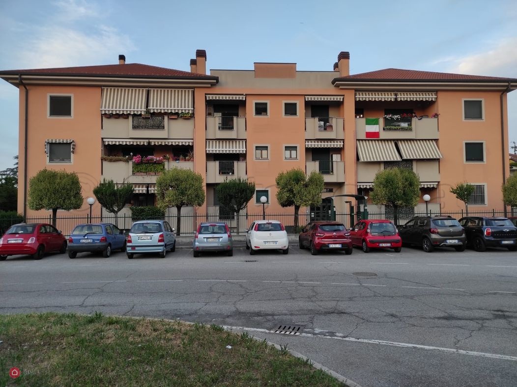 MAGENTA: BILOCALE ARREDATO € 530